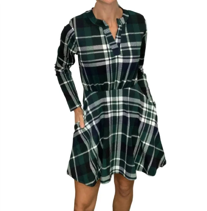 Long Sleeve Plaid Knit Dress In Green/black