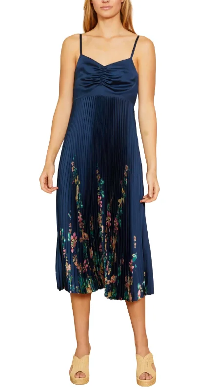 Donna Dress In Blue