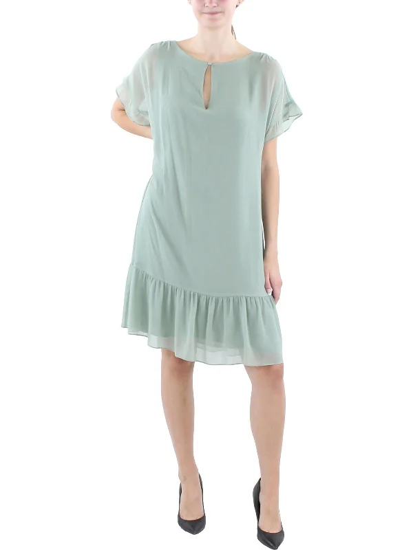 Womens Daytime Above-Knee Shift Dress